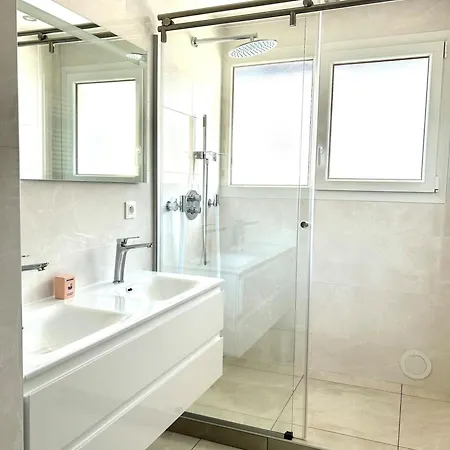 Διαμέρισμα M045 Joli T3 Avec Balcon